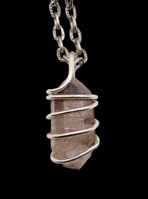 RARE BLACK DRAGON QUARTZ PENDANT IN SILVER PLATED COPPER #602