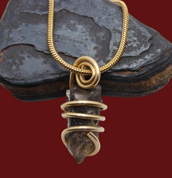 RARE BLACK DRAGON QUARTZ PENDANT IN BRONZE MERLIN'S GOLD 652