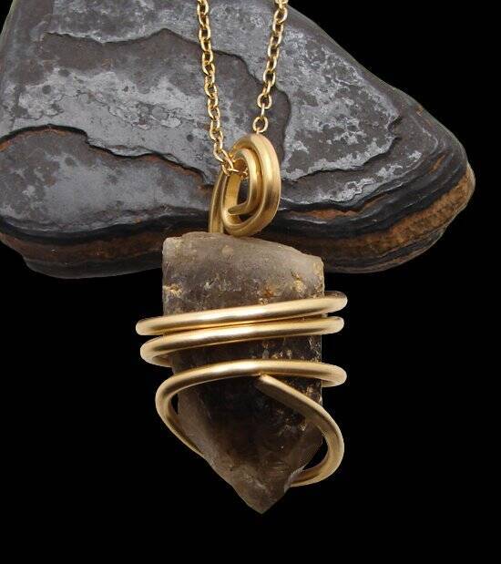 RARE BLACK DRAGON QUARTZ PENDANT IN BRONZE MERLIN'S GOLD #351