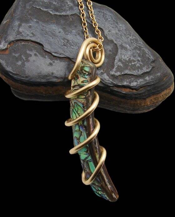 TW: 6 grams Abalone Pau Shell Pendant in Merlin's Gold #20