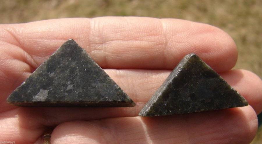 Genuine Galaxyite Pyramid Triangle Micro-Labradorite Crystal Stone Rare