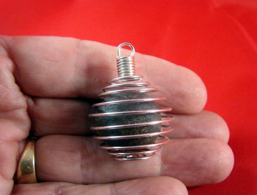 NATURAL MOQUI MARBLE SHAMAN STONE PENDANT FROM UTAH
